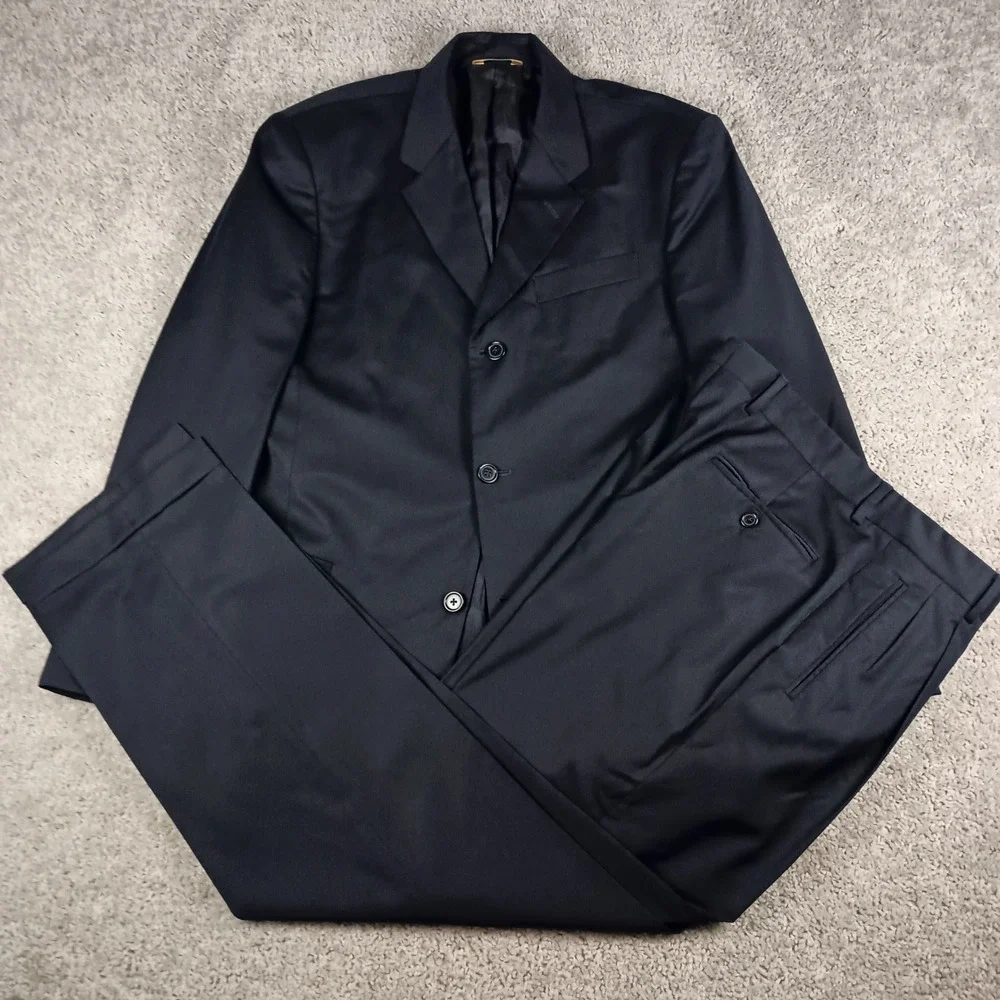 Donna Karan 40R 33W Mens Navy Blue 100% Wool 3-Button Made in Italy Suit